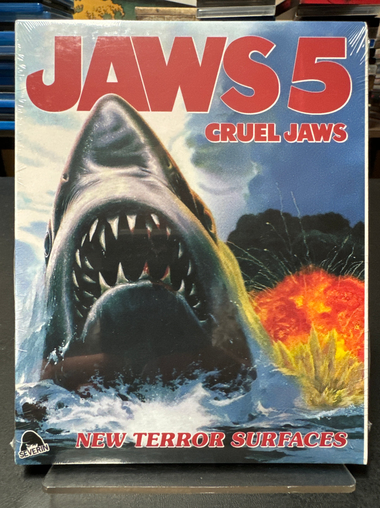 Cruel Jaws (w/Jaws 5 Slipcover!)