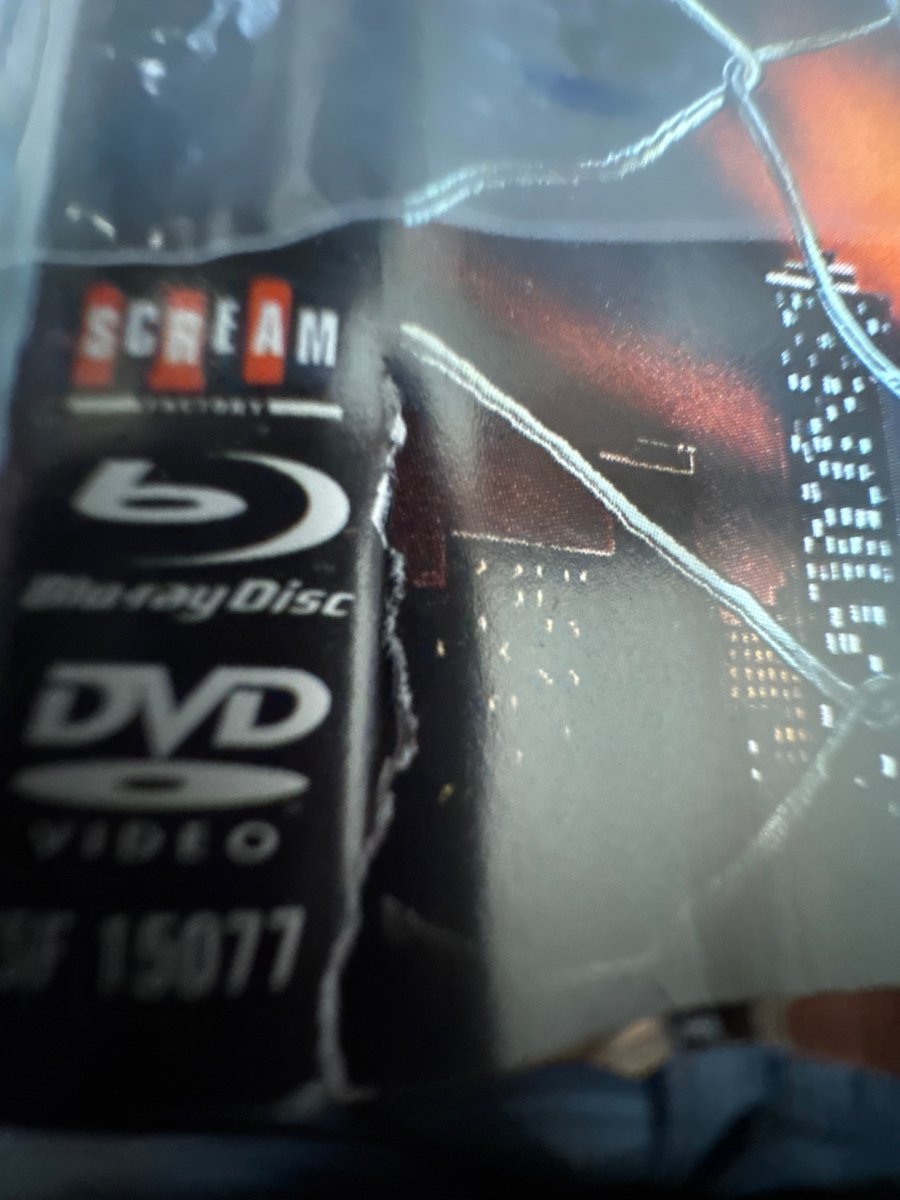 Deadly Eyes USED - Used Blu - Ray