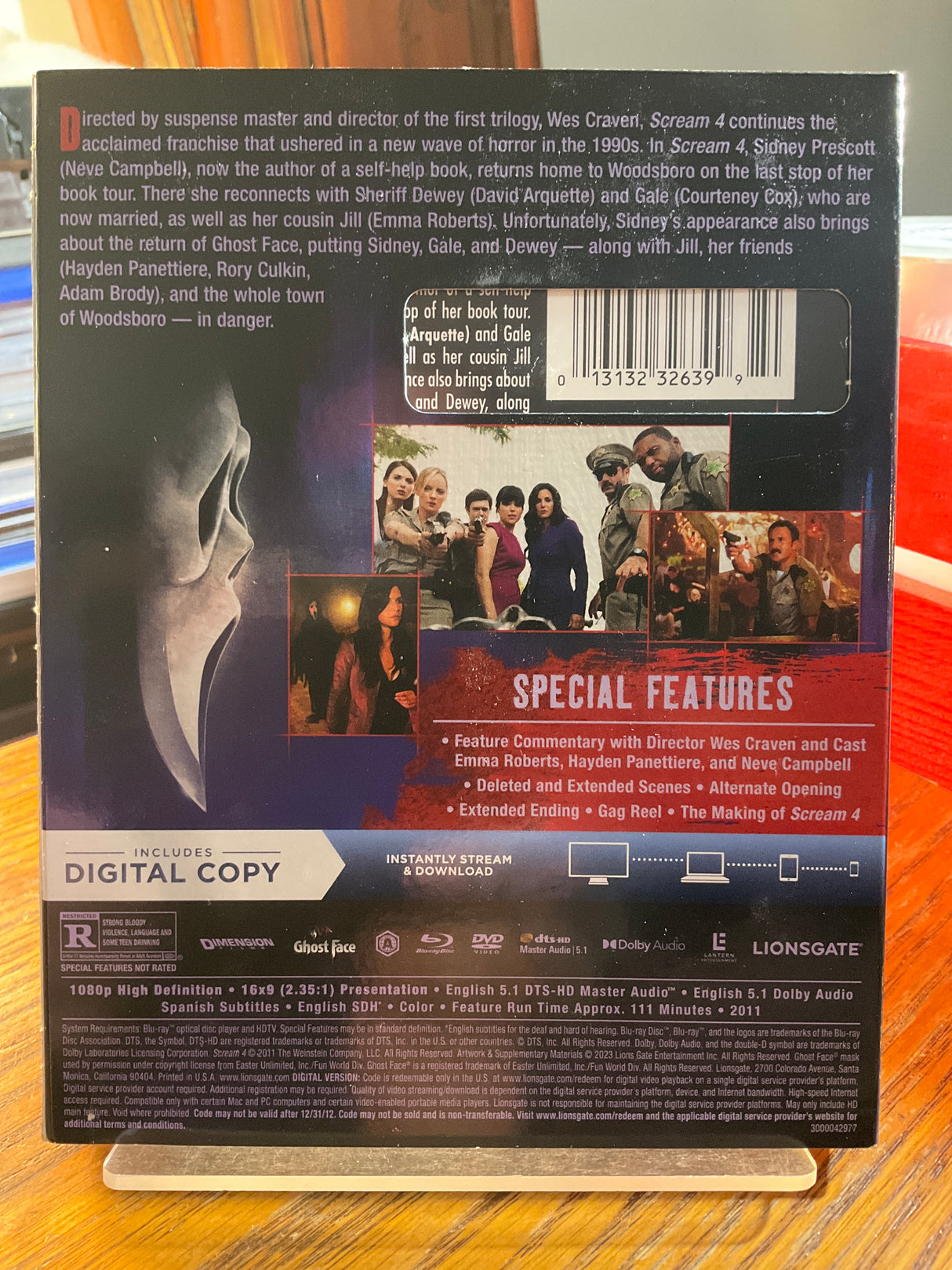 Scream 4 w/SLIP USED