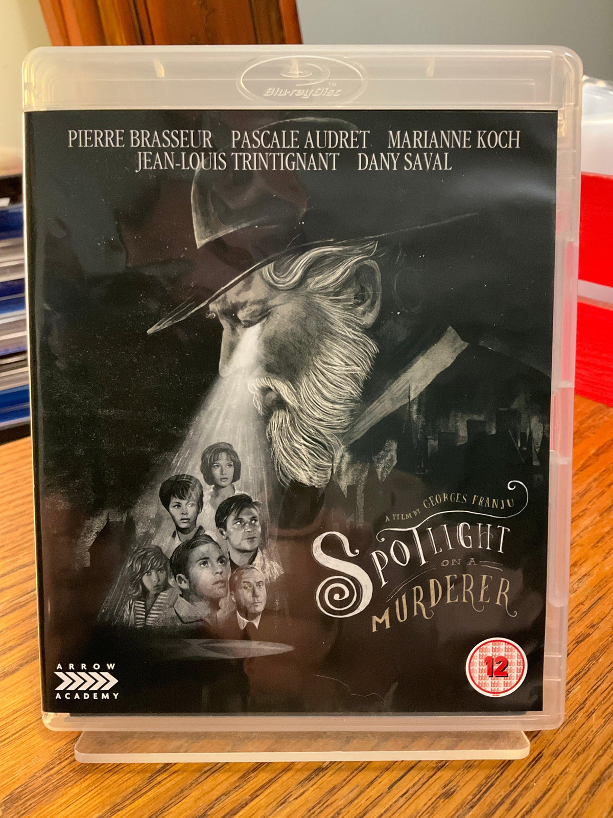 Spotlight On A Murderer (Region B) w/BOOKLET USED