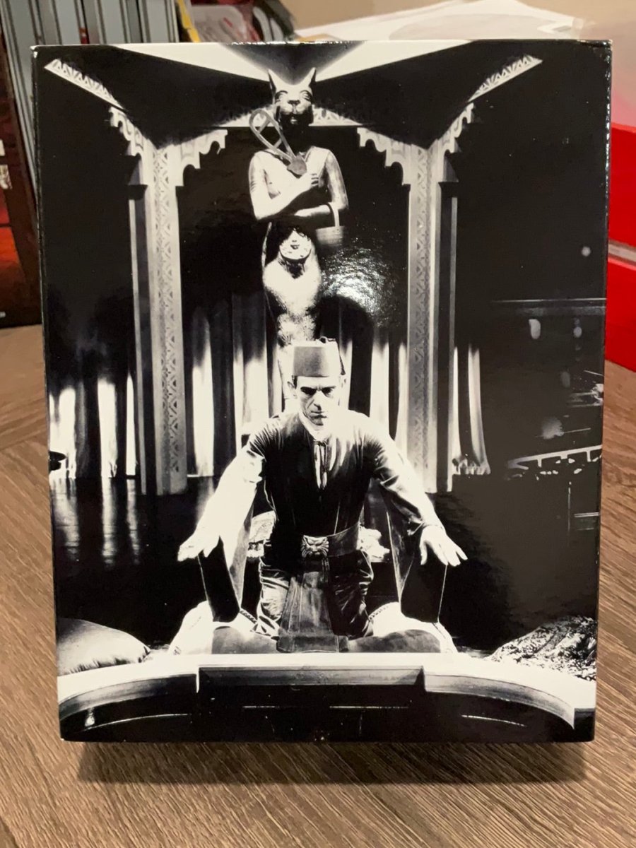 Universal Monsters: The Essential Collection (Region Free) w/SLIPCASE USED