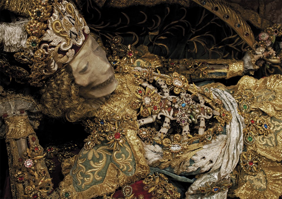 Heavenly Bodies: Cult Treasures and Spectacular Saints