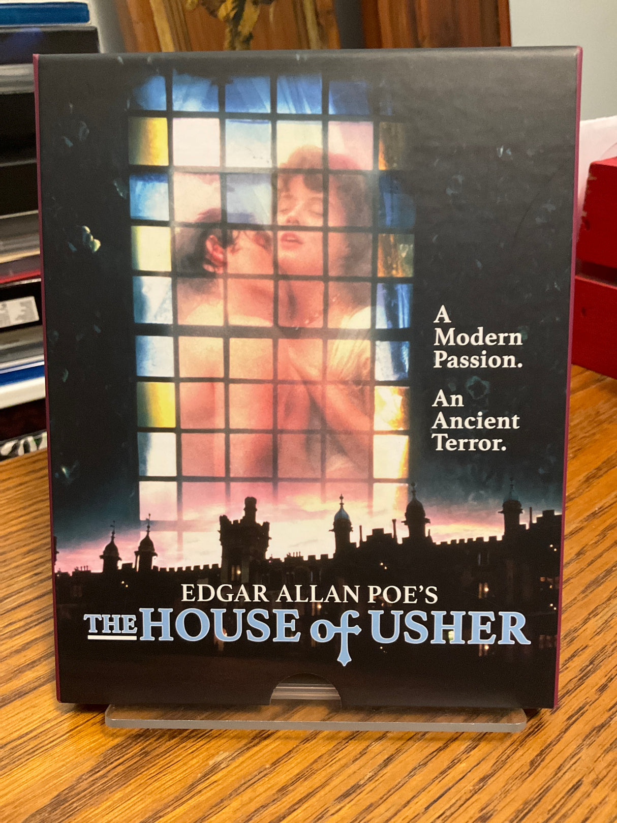 The House of Usher VSA W/SLIP USED