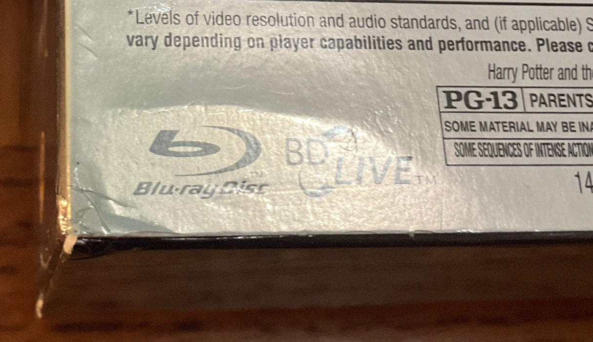 Harry Potter and the Deathly Hallows: Parts 1 and 2 (2-Movie Ultimate Edition) USED