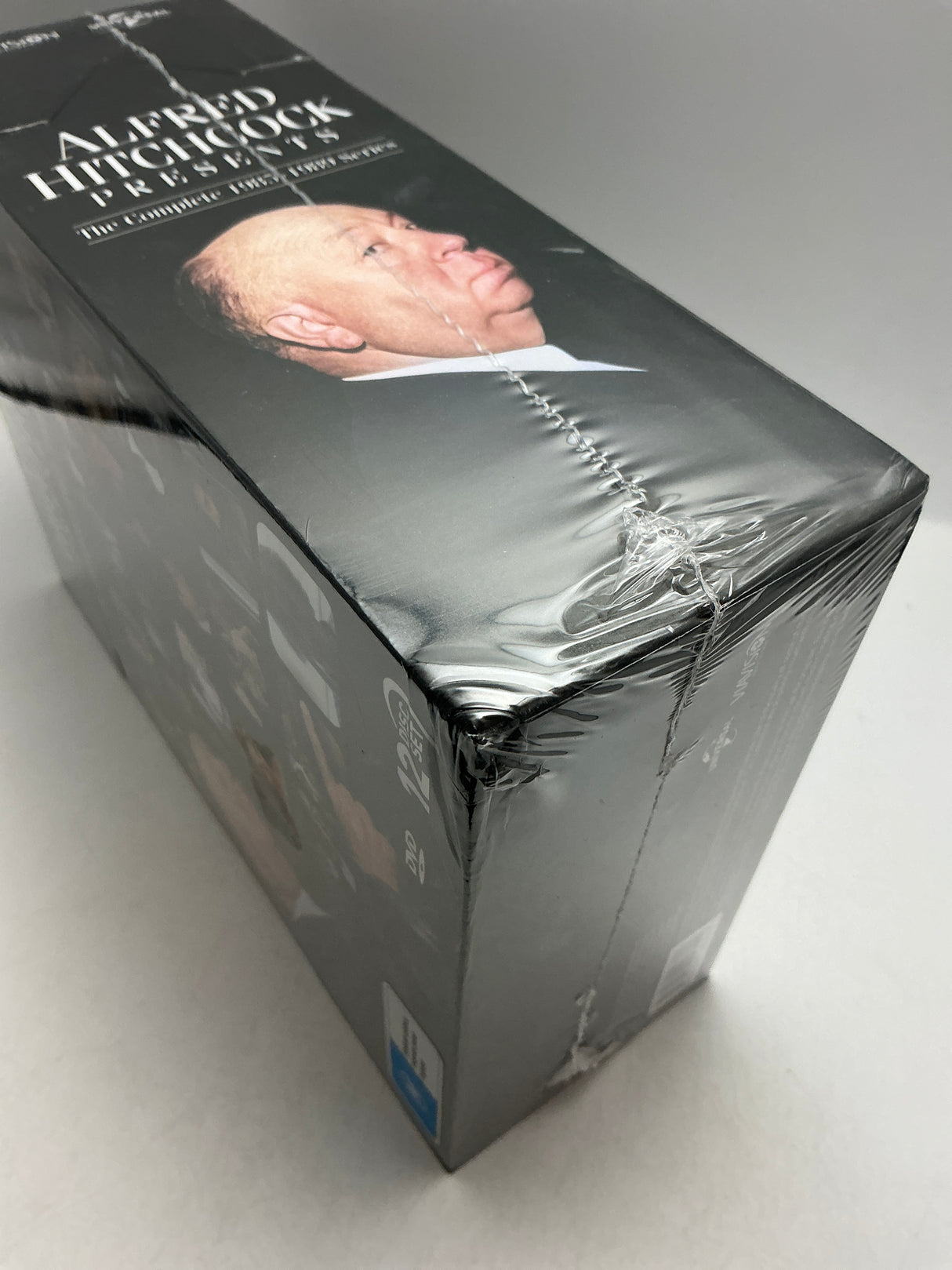 Alfred Hitchcock Presents: The Complete 1985 – 1989 Series (DVD, Limited Hardcase Edition, Region Free) DAMAGED