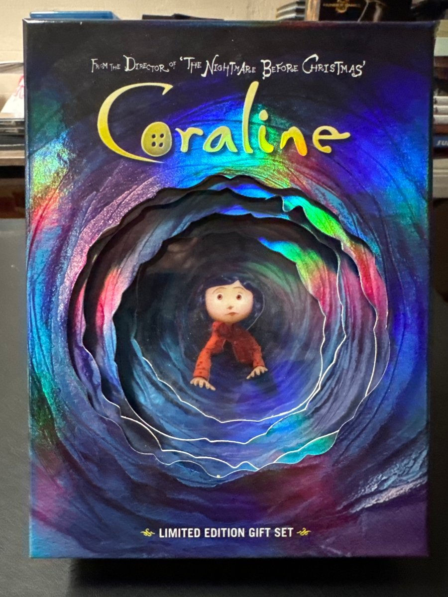 Coraline (3 - D Limited Edition Gift Set) USED - Used Blu - Ray