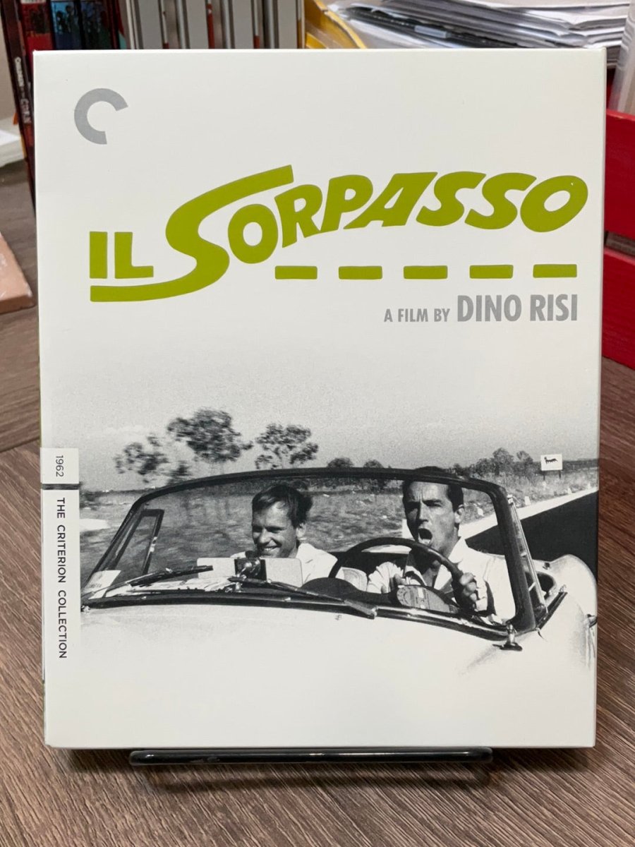 Il Sorpasso (#707) W/SLIP USED