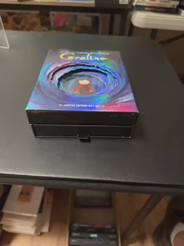 Coraline (3-D Limited Edition Gift Set) USED
