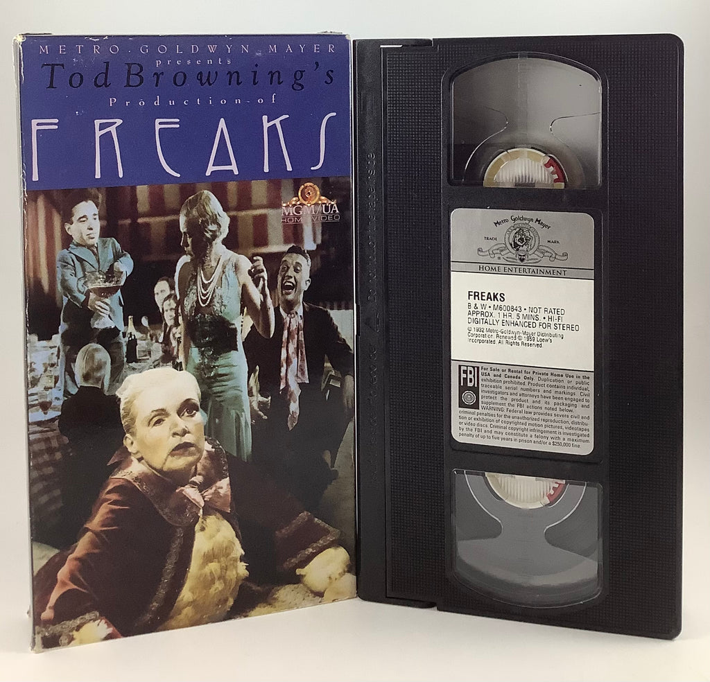 Willy's Wonderland (Broke Horror Fan) Clam Shell VHS – Orbit DVD